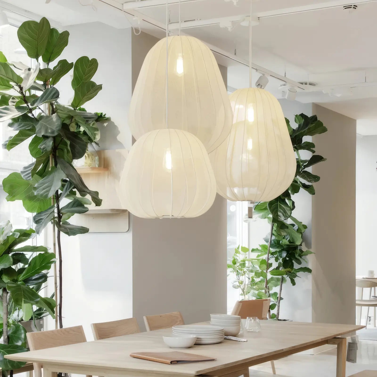 Balloon Pendant Light